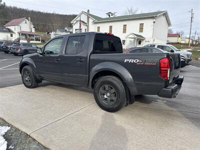 2010 Nissan Frontier PRO-4X Crew Cab 4x4 - Photo 6 - Hesston, PA 16647