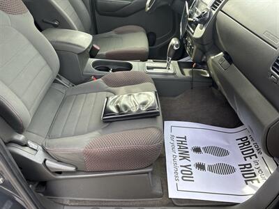 2010 Nissan Frontier PRO-4X Crew Cab 4x4 - Photo 38 - Hesston, PA 16647