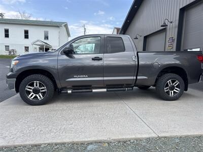 2013 Toyota Tundra Grade  Double Cab 4x4 - Photo 8 - Hesston, PA 16647