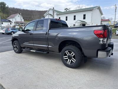 2013 Toyota Tundra Grade  Double Cab 4x4 - Photo 7 - Hesston, PA 16647