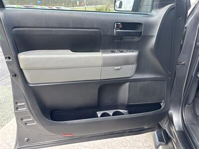 2013 Toyota Tundra Grade  Double Cab 4x4 - Photo 28 - Hesston, PA 16647