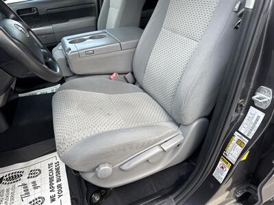 2013 Toyota Tundra Grade  Double Cab 4x4 - Photo 30 - Hesston, PA 16647