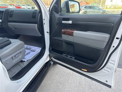 2008 Toyota Tundra Limited  Double Cab 4x4 - Photo 39 - Hesston, PA 16647