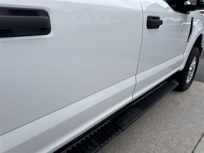 2020 Ford F-250 XLT  Crew Cab 4x4 - Photo 21 - Hesston, PA 16647