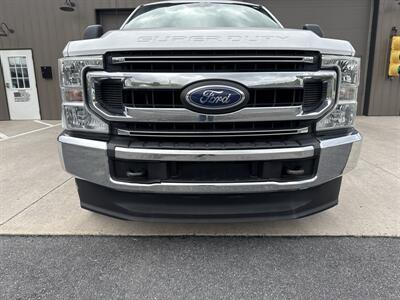 2020 Ford F-250 XLT  Crew Cab 4x4 - Photo 12 - Hesston, PA 16647