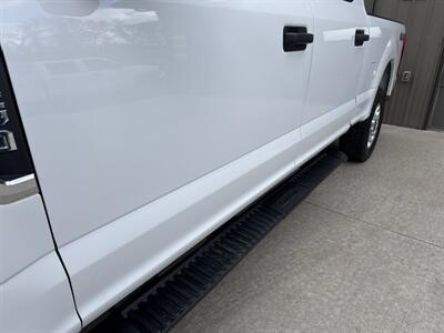 2020 Ford F-250 XLT  Crew Cab 4x4 - Photo 16 - Hesston, PA 16647