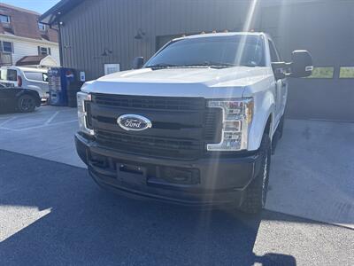 2017 Ford F-250 Super Duty XL  4X4 - Photo 11 - Hesston, PA 16647