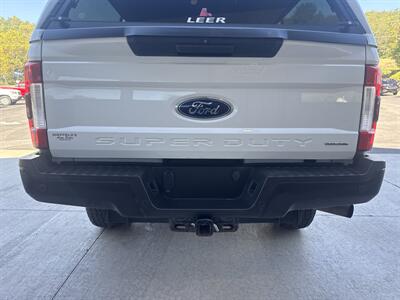 2017 Ford F-250 Super Duty XL  4X4 - Photo 21 - Hesston, PA 16647