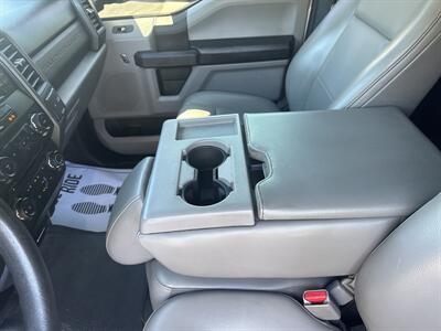 2017 Ford F-250 Super Duty XL  4X4 - Photo 32 - Hesston, PA 16647