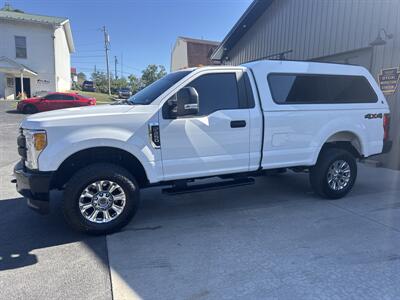 2017 Ford F-250 Super Duty XL  4X4 - Photo 9 - Hesston, PA 16647