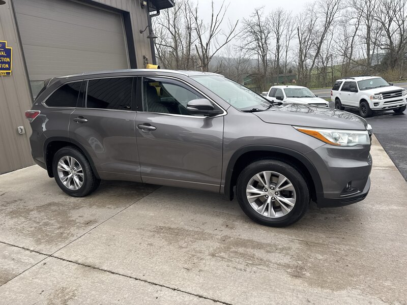 2015 Toyota Highlander XLE  AWD