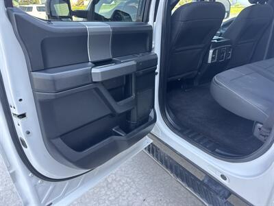 2015 Ford F-150 XLT  SuperCrew 4x4 - Photo 37 - Hesston, PA 16647