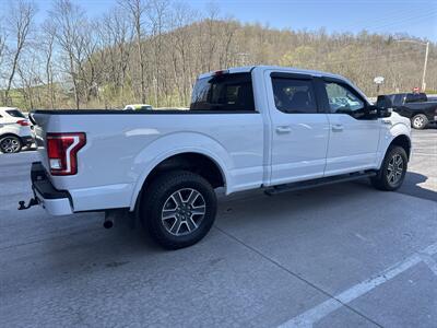 2015 Ford F-150 XLT  SuperCrew 4x4 - Photo 4 - Hesston, PA 16647