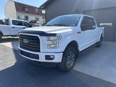 2015 Ford F-150 XLT  SuperCrew 4x4 - Photo 10 - Hesston, PA 16647