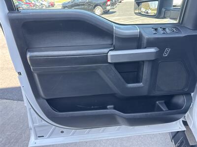 2015 Ford F-150 XLT  SuperCrew 4x4 - Photo 26 - Hesston, PA 16647
