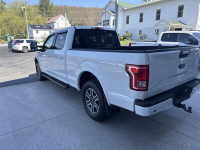 2015 Ford F-150 XLT  SuperCrew 4x4 - Photo 7 - Hesston, PA 16647