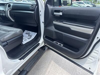 2016 Toyota Tundra SR5  CrewMax 4x4 - Photo 42 - Hesston, PA 16647