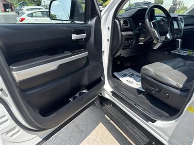 2016 Toyota Tundra SR5  CrewMax 4x4 - Photo 24 - Hesston, PA 16647