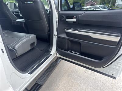 2016 Toyota Tundra SR5  CrewMax 4x4 - Photo 40 - Hesston, PA 16647