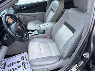 2013 Toyota Camry XLE V6   - Photo 15 - Hesston, PA 16647