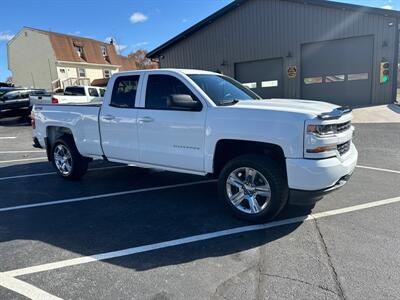 2019 Chevrolet Silverado 1500 Custom  LD Double Cab 4x4 - Photo 2 - Hesston, PA 16647