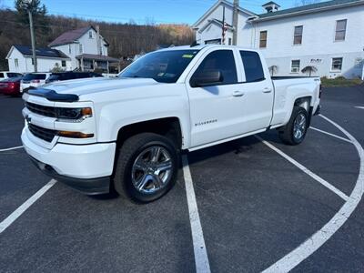 2019 Chevrolet Silverado 1500 Custom  LD Double Cab 4x4 - Photo 12 - Hesston, PA 16647