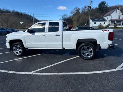 2019 Chevrolet Silverado 1500 Custom  LD Double Cab 4x4 - Photo 10 - Hesston, PA 16647