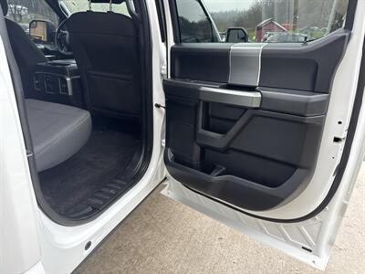 2016 Ford F-150 XLT  SuperCrew 4x4 - Photo 40 - Hesston, PA 16647