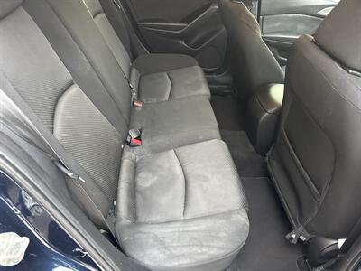 2018 Mazda MAZDA3 Sport   - Photo 37 - Hesston, PA 16647