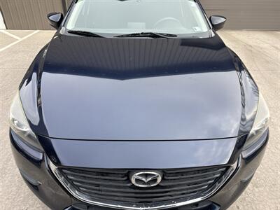 2018 Mazda MAZDA3 Sport   - Photo 15 - Hesston, PA 16647