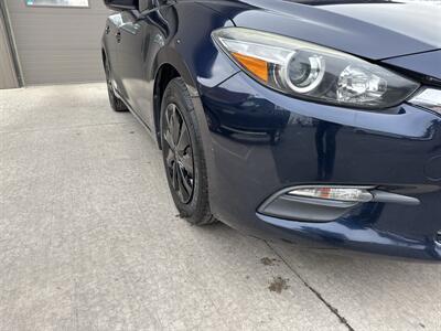 2018 Mazda MAZDA3 Sport   - Photo 12 - Hesston, PA 16647