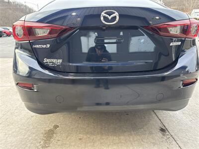 2018 Mazda MAZDA3 Sport   - Photo 19 - Hesston, PA 16647