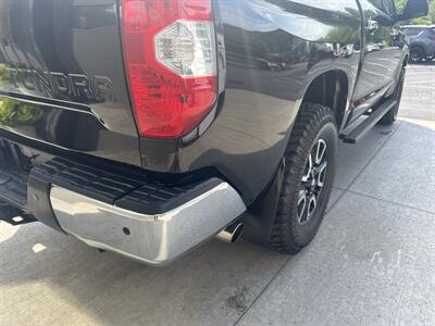 2016 Toyota Tundra Limited  Crewmax 4x4 - Photo 20 - Hesston, PA 16647