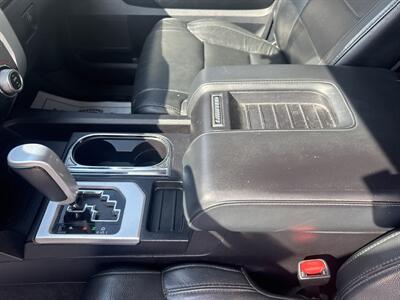 2016 Toyota Tundra Limited  Crewmax 4x4 - Photo 32 - Hesston, PA 16647