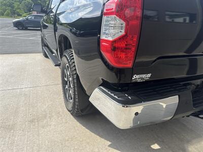 2016 Toyota Tundra Limited  Crewmax 4x4 - Photo 18 - Hesston, PA 16647
