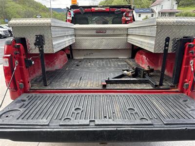 2016 Ford F-250 XL 4X4 - Photo 17 - Hesston, PA 16647