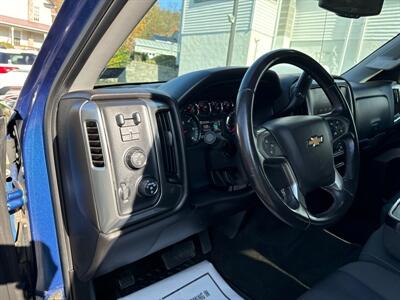 2015 Chevrolet Silverado 1500 LT  Double Cab 4X4 - Photo 33 - Hesston, PA 16647