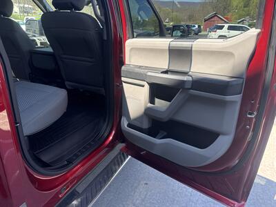 2016 Ford F-150 XLT  SuperCrew 4x4 - Photo 38 - Hesston, PA 16647