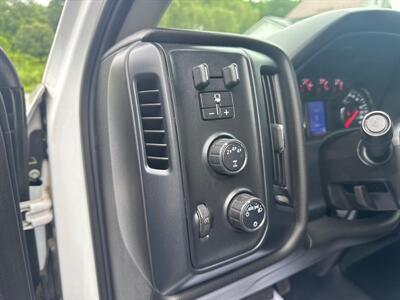 2018 Chevrolet Silverado 2500 Work Truck  Double Cab 4X4 - Photo 34 - Hesston, PA 16647