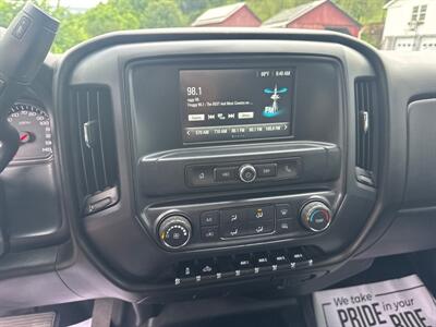 2018 Chevrolet Silverado 2500 Work Truck  Double Cab 4X4 - Photo 40 - Hesston, PA 16647