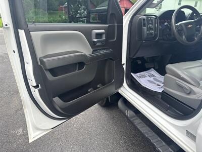 2018 Chevrolet Silverado 2500 Work Truck  Double Cab 4X4 - Photo 31 - Hesston, PA 16647