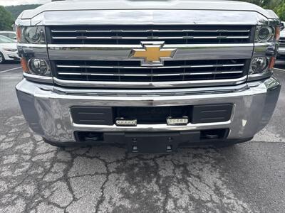 2018 Chevrolet Silverado 2500 Work Truck  Double Cab 4X4 - Photo 19 - Hesston, PA 16647