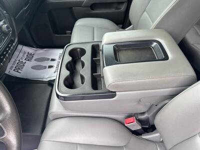 2018 Chevrolet Silverado 2500 Work Truck  Double Cab 4X4 - Photo 37 - Hesston, PA 16647