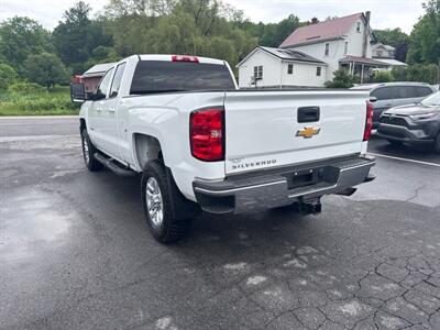 2018 Chevrolet Silverado 2500 Work Truck  Double Cab 4X4 - Photo 9 - Hesston, PA 16647