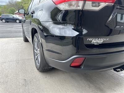 2018 Toyota Highlander XLE  AWD - Photo 16 - Hesston, PA 16647