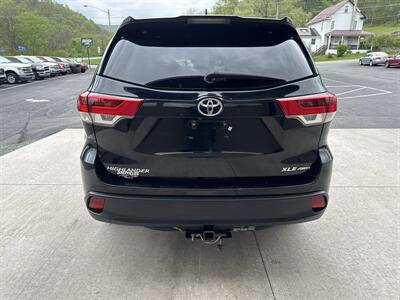 2018 Toyota Highlander XLE  AWD - Photo 5 - Hesston, PA 16647