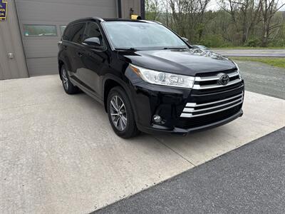 2018 Toyota Highlander XLE  AWD - Photo 10 - Hesston, PA 16647
