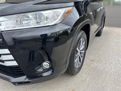 2018 Toyota Highlander XLE  AWD - Photo 12 - Hesston, PA 16647