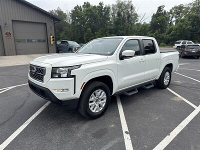2022 Nissan Frontier SV  Crew Cab 4x4 - Photo 11 - Hesston, PA 16647