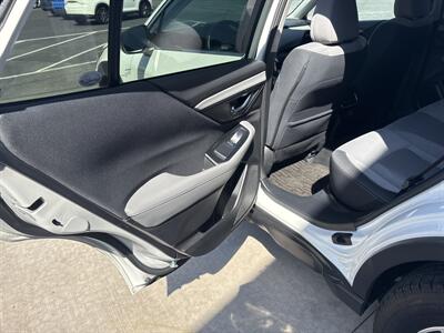 2023 Subaru Outback Premium  AWD - Photo 39 - Hesston, PA 16647